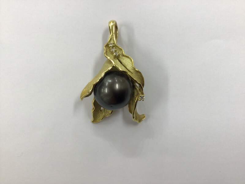 黒真珠 ダイヤモンド 18金 イエローゴールド ペンダント をお買取しました。