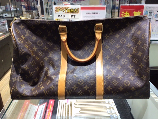 LOUIS VUITTON モノグラム キーポル50 をお買い取りしました。