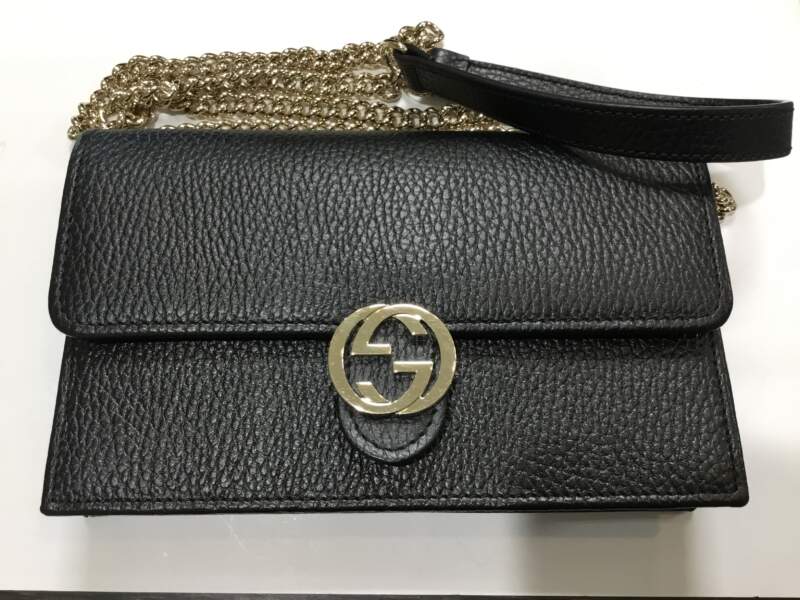 GUCCI チェーンウォレット をお買取しました。