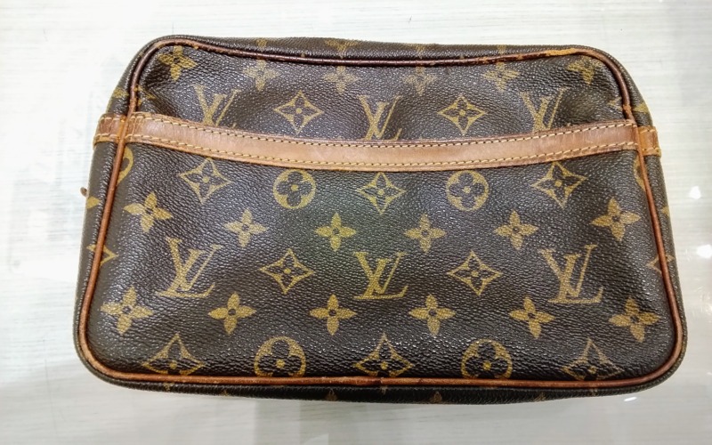 LOUISVUITTON  バッグ  お買取り致しました