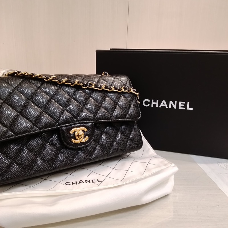 CHANEL マトラッセ キャビアスキン  チェーンバッグ をお買い取り致しました♪