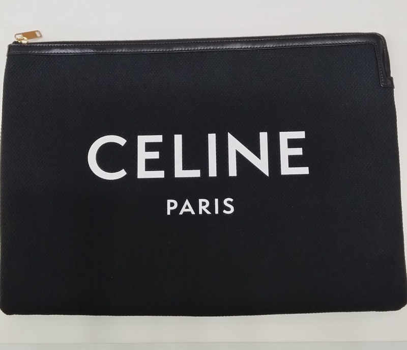 CELINE　クラッチバッグ　高価買取中。